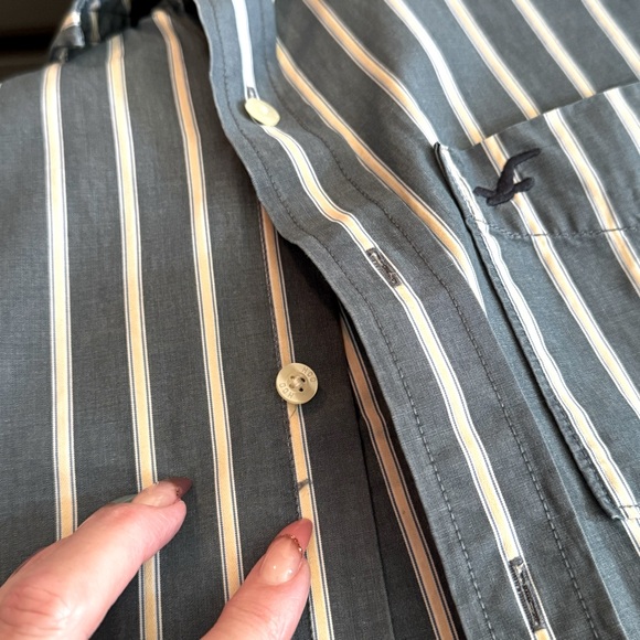 HOLLISTER men’s striped button-down, Small - Picture 10 of 10